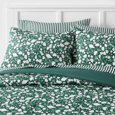 Floral Printed Microfiber Reversible Comforter & Sheets Set Dark Green - Room Essentials™ 7 Floral Printed Microfiber Reversible Comforter & Sheets Set Dark Green - Room Essentials™ - Image 7