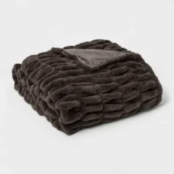 60" X 86" Faux Fur Oversized Bed Throw - Threshold Signature™ 7 60" X 86" Faux Fur Oversized Bed Throw - Threshold Signature™ -Premium Bedding Store GUEST dd445366 f565 4ae7 8f14 2675be1cf726