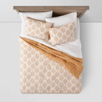 Medallion Printed Comforter & Sham Set Off-White/Dark Gold - Threshold™ 2 Medallion Printed Comforter & Sham Set Off-White/Dark Gold - Threshold™ - Image 2